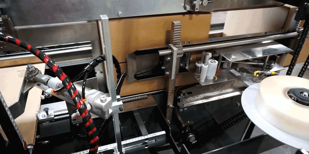SWF CE Series Case Erectors - Tape Sealing